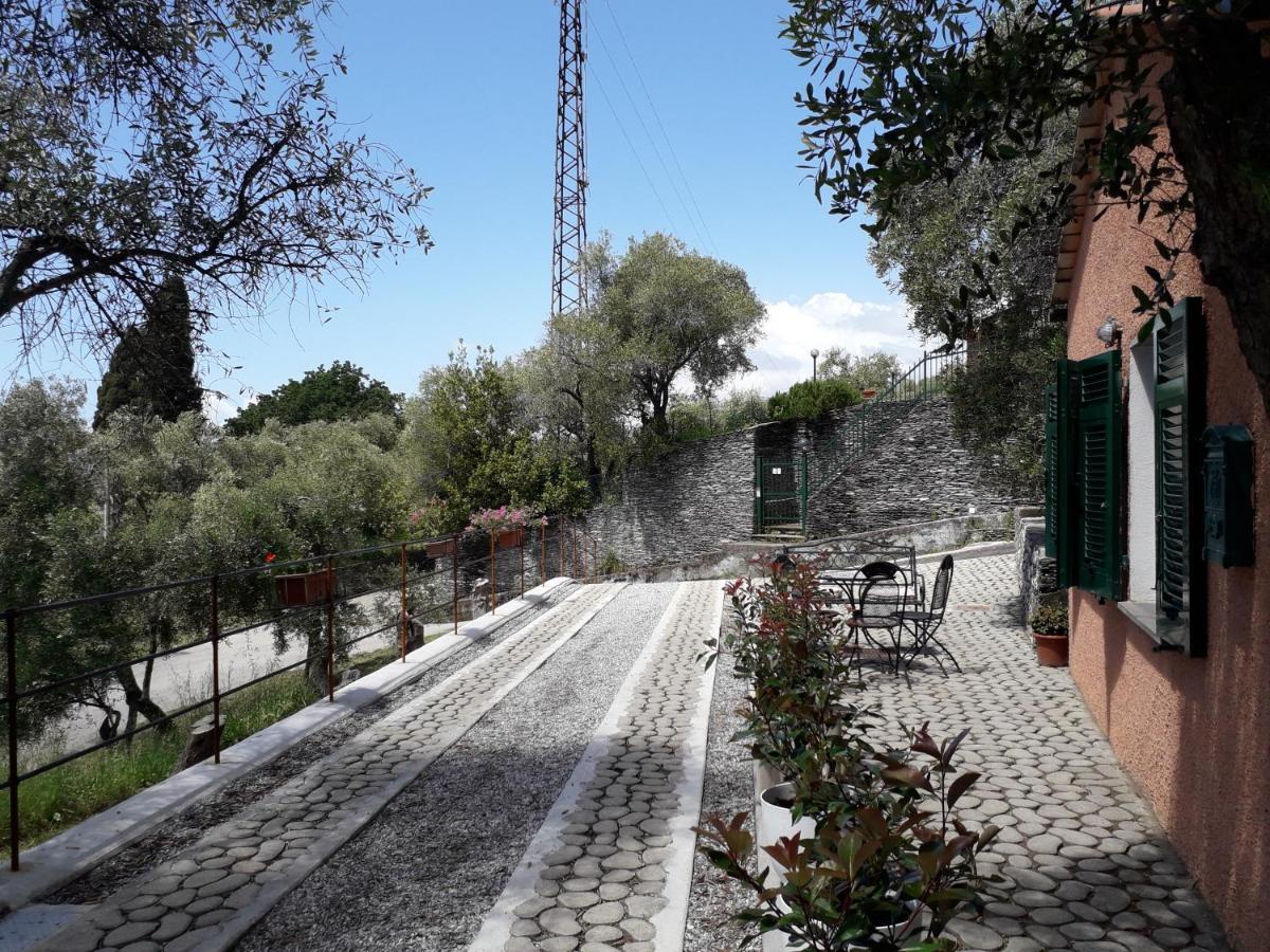 Tigullio Vacations Panoramica Apartments Lavagna Eksteriør billede